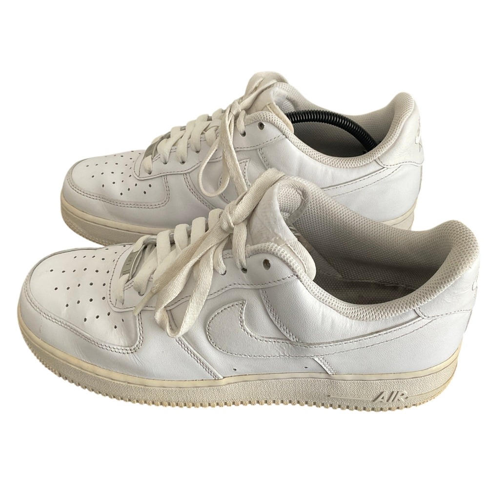 Nike Air Force 1 07 Triple White Mens Size 10 CW2288-111 Low Top Sneaker